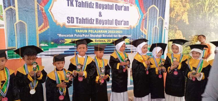 Acara Pelepasan dan Kenaikan Kelas TK Tahfidz RQ dan SD RQ Tahun Ajaran 2022/2023