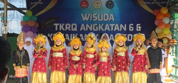📣 Alhamdulillah, Wisuda TKRQ Dan Kenaikan Kelas SDRQ Sukses dan Meriah! 🎉 📣 Alhamdulillah, Wisuda TKRQ Dan Kenaikan Kelas SDRQ Sukses dan Meriah! 🎉